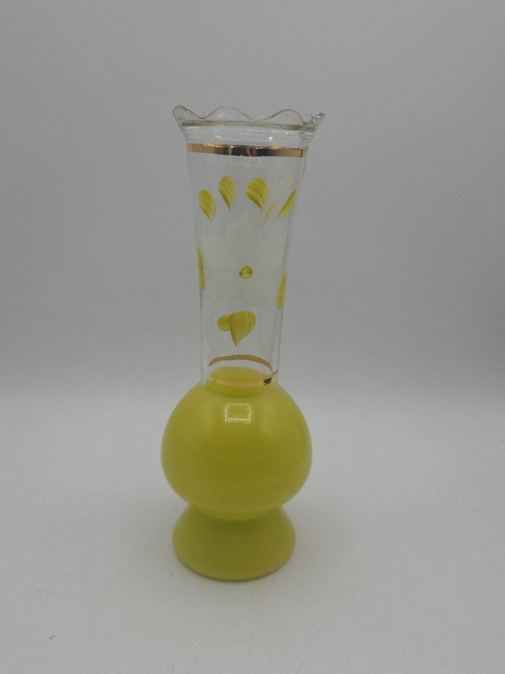 Hand Painted VINTAGE Yellow Glass Flower Vase with Scalloped Edge 9" Tall